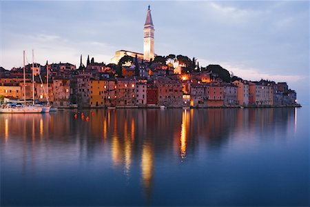 simsearch:600-01717607,k - Ville de Rovinj au coucher du soleil, Croatie Photographie de stock - Premium Libres de Droits, Code: 600-01717609