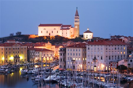 eslovenia - Town of Piran at Dusk, Slovenia Foto de stock - Sin royalties Premium, Código: 600-01717614