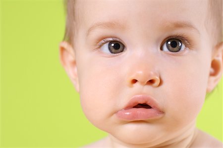 del bebè - Close-Up Portrait of Baby Girl Fotografie stock - Premium Royalty-Free, Codice: 600-01742767