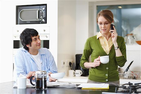 simsearch:600-01124827,k - Couple in Kitchen Foto de stock - Royalty Free Premium, Número: 600-01764668