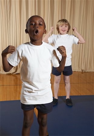 energetic young black people - Kids in Gym Class Foto de stock - Sin royalties Premium, Código: 600-01764798