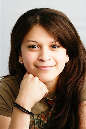 female teen brown eyes - Portrait of Woman Stock Photo - Premium Royalty-Free, Code: 600-01764907