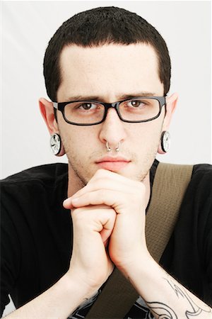 piercing - Portrait d'homme Photographie de stock - Premium Libres de Droits, Code: 600-01764960