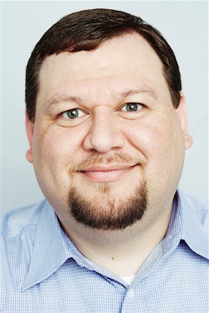 fat man with goatee - Portrait d'homme Photographie de stock - Premium Libres de Droits, Code: 600-01764988