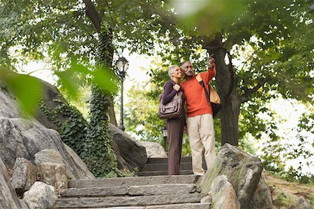 Couple in City Park, New York City, New York, USA Foto de stock - Sin royalties Premium, Código: 600-01787328