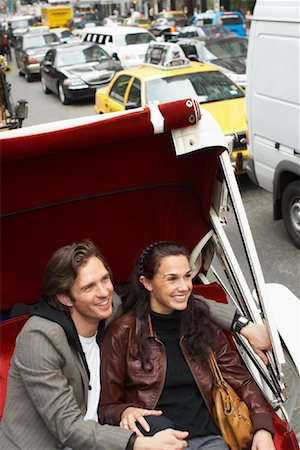 simsearch:6116-08945685,k - Couple in Horse-Drawn Carriage, New York City, New York, USA Fotografie stock - Premium Royalty-Free, Codice: 600-01787365