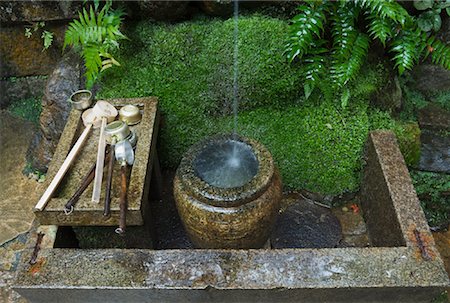 spring (body of water) - Fountain, Fushmi Inari Taisha Shrine, Kyoto, Kansai, Honshu, Japan Stock Photo - Premium Royalty-Free, Code: 600-01787893