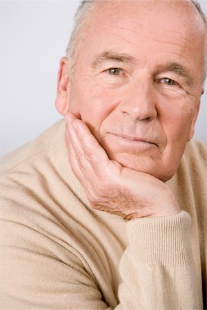 senior man eye contact one person - Portrait of Man Foto de stock - Sin royalties Premium, Código: 600-01788478