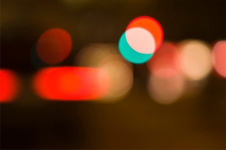 Lumières de la ville floues dans la nuit Photographie de stock - Premium Libres de Droits, Code: 600-01790142