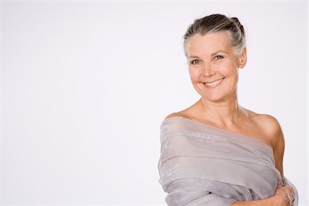 Portrait of Mature Woman Photographie de stock - Premium Libres de Droits, Code: 600-01792448