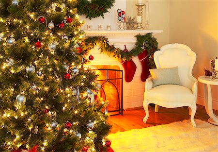 simsearch:628-05817804,k - Christmas Tree and Fireplace Stock Photo - Premium Royalty-Free, Code: 600-01838232