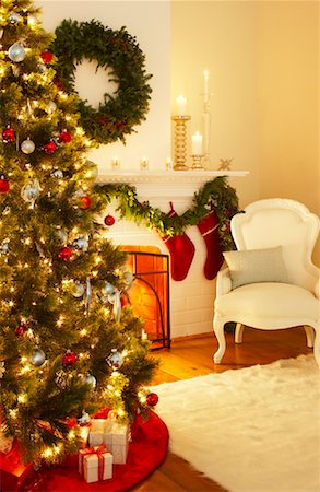 simsearch:628-05817804,k - Christmas Tree and Fireplace Stock Photo - Premium Royalty-Free, Code: 600-01838233