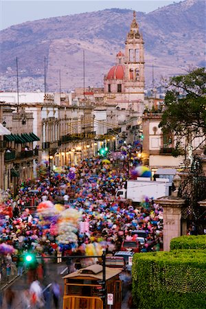 procesión - Street Festival, Avenida Madero, Morelia, Michoacan, Mexico Foto de stock - Sin royalties Premium, Código: 600-01838813