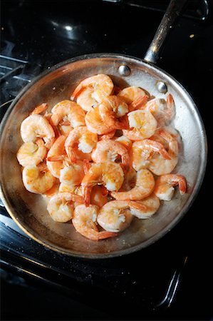 fried shrimp - Shrimp in Frying Pan Stock Photo - Premium Royalty-Free, Code: 600-01879461