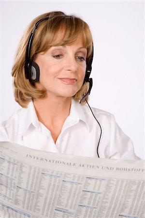 simsearch:600-01955832,k - Portrait of Woman with Headset Stockbilder - Premium RF Lizenzfrei, Bildnummer: 600-01955832