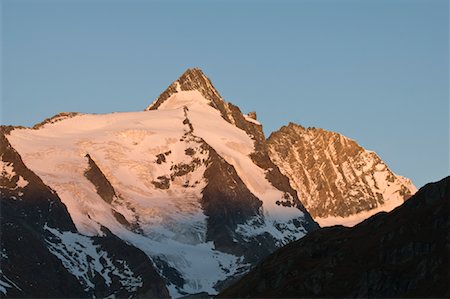 simsearch:600-02080243,k - Mount Grossglockner, Salzburg Land, Austria Fotografie stock - Premium Royalty-Free, Codice: 600-02010531