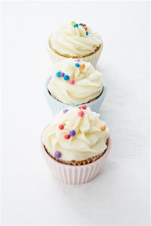 simsearch:600-02033697,k - Nahaufnahme der Cupcakes Stockbilder - Premium RF Lizenzfrei, Bildnummer: 600-02033700