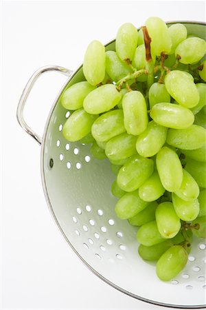 Colander of Green Grapes Stock Photo - Premium Royalty-Free, Code: 600-02033748