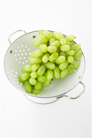 simsearch:600-01036623,k - Colander of Green Grapes Stock Photo - Premium Royalty-Free, Code: 600-02033749