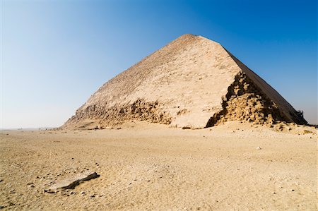 desert scenes in middle east - The Bent Pyramid, Dashur, Egypt Stock Photo - Premium Royalty-Free, Code: 600-02033842