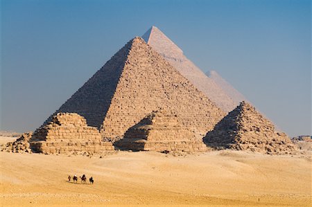 simsearch:700-01043619,k - Camel Train by Pyramids, Giza, Egypt Foto de stock - Sin royalties Premium, Código: 600-02033868