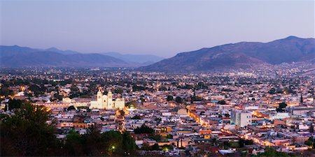 Cityscape of Oaxaca, Mexico Fotografie stock - Premium Royalty-Free, Codice: 600-02045958
