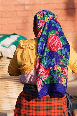 Femme au marché, Tlacolula de Matamoros, Oaxaca, Mexique Photographie de stock - Premium Libres de Droits, Code: 600-02045969