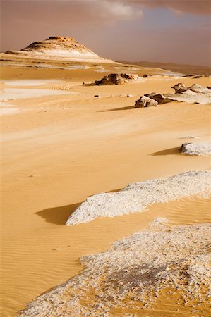 simsearch:600-02046712,k - Overview of Desert, Bir Wahed, Libyan Desert, Egypt Fotografie stock - Premium Royalty-Free, Codice: 600-02046658