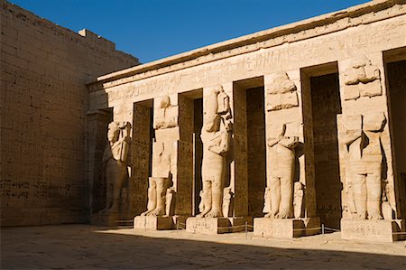 sculptures in the courtyards - Medinet Habu Temple, West Bank, Luxor, Egypt Stock Photo - Premium Royalty-Free, Code: 600-02046675