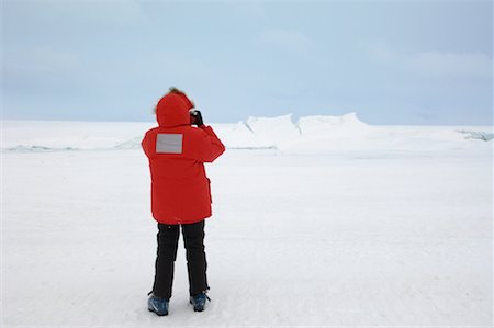 parka - Femme prise de photos des crêtes de pression, Ross Ice Shelf, Antarctica Photographie de stock - Premium Libres de Droits, Code: 600-02055884