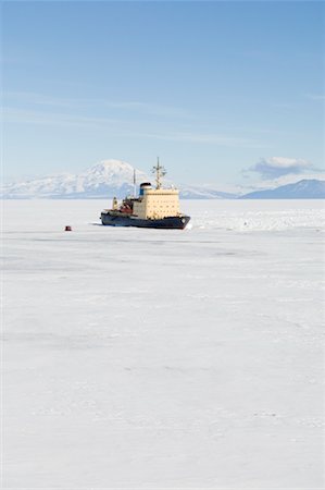 rompehielos - Brise-glace sur la mer de Ross, île de Ross, Antarctique Photographie de stock - Premium Libres de Droits, Code: 600-02055893