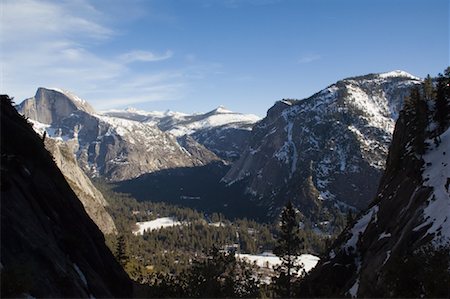 Yosemite Valley and Half Dome from Upper Yosemite Falls Trail, Yosemite National Park, California, USA Stock Photo - Premium Royalty-Free, Code: 600-02055907