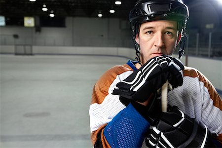 Portrait of Hockey Player Fotografie stock - Premium Royalty-Free, Codice: 600-02056076