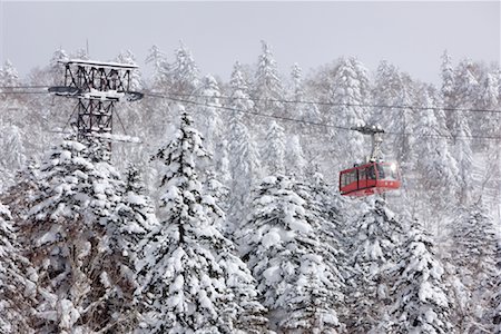 ski hill with chair lift - Ski Lift on Asahidake, Daisetsuzan National Park, Hokkaido, Japan Stock Photo - Premium Royalty-Free, Code: 600-02056270