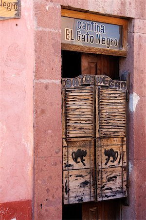 san miguel de allende - Cantina El Gato Negro, San Miguel de Allende, Guanajuato, Mexico Foto de stock - Sin royalties Premium, Código: 600-02056723