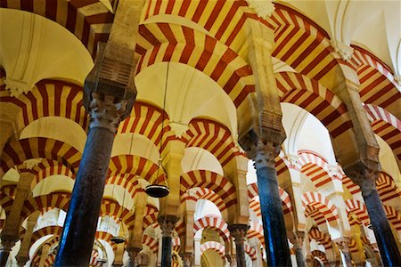 Moorish Arches and Columns, Mezquita, Cordoba, Andalucia, Spain Foto de stock - Royalty Free Premium, Número: 600-02056808