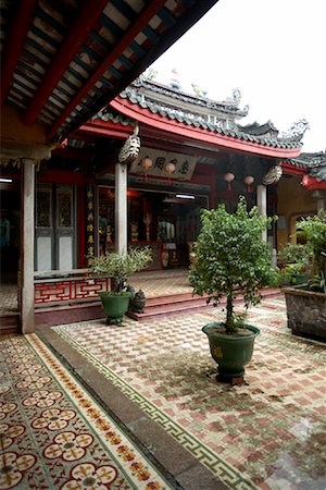 quang nam province - Courtyard, Hoi An, Quang Nam Province, Vietnam Stock Photo - Premium Royalty-Free, Code: 600-02063468