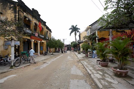 Scène de rue, Hoi An, Quang Nam Province, Viêt Nam Photographie de stock - Premium Libres de Droits, Code: 600-02063482