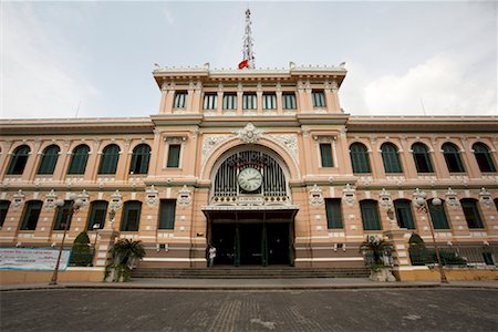 Exterior of Central Post Office, Ho Chi Minh City, Vietnam Foto de stock - Sin royalties Premium, Código: 600-02063581