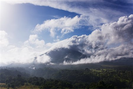 Overview of Forest and Arenal Volcano, Costa Rica Stock Photo - Premium Royalty-Free, Code: 600-02080216