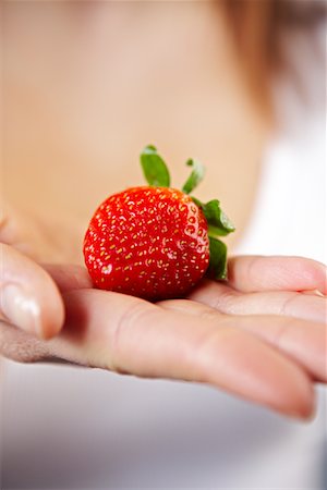 simsearch:600-02377500,k - Close-up of Strawberry Foto de stock - Sin royalties Premium, Código: 600-02200160
