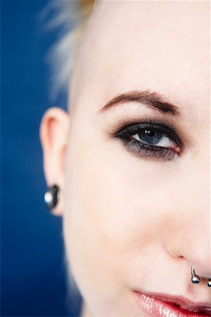 piercing - Portrait de femme Photographie de stock - Premium Libres de Droits, Code: 600-02200238