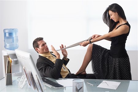 sexuelle belästigung - Geschäftsleute bei der Arbeit Stockbilder - Premium RF Lizenzfrei, Bildnummer: 600-02201154