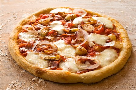 david papazian - Close-Up of Pizza Foto de stock - Royalty Free Premium, Número: 600-02222910