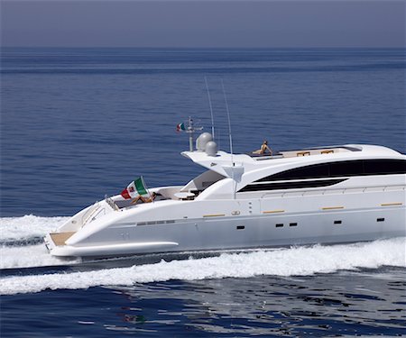 simsearch:600-01633128,k - Luxury Yacht at Sea Fotografie stock - Premium Royalty-Free, Codice: 600-02244963