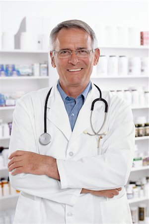 simsearch:600-02245669,k - Portrait of Pharmacist Foto de stock - Sin royalties Premium, Código: 600-02245658