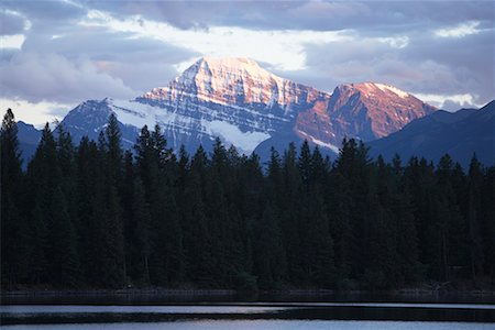 Mount Edith Cavell, Jasper, Alberta, Canada Stock Photo - Premium Royalty-Free, Code: 600-02264090