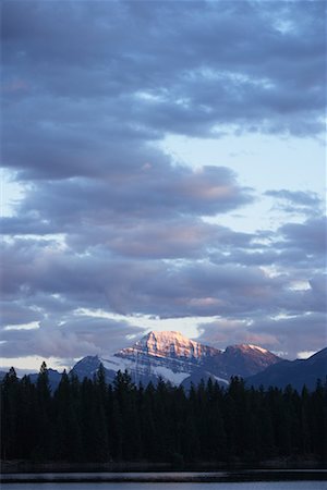 sunsets in the alberta rocky mountains - Mount Edith Cavell, Jasper, Alberta, Canada Stock Photo - Premium Royalty-Free, Code: 600-02264091