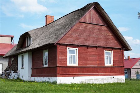 Old Farmhouse, Bialystok, Poland Stock Photo - Premium Royalty-Free, Code: 600-02264753
