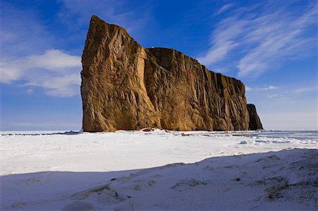 snow covered cliff - Perce Rock, Gaspasie, Quebec, Canada Stock Photo - Premium Royalty-Free, Code: 600-02289721